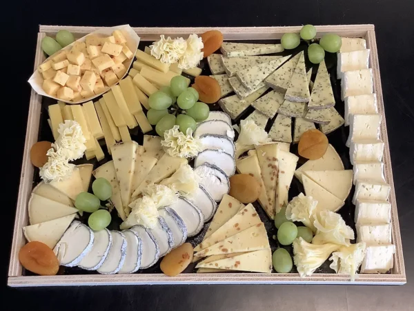 les Plateaux de fromages à picorer Ma P'tite Epicerie à Pleyber-Christ dans le Finistère